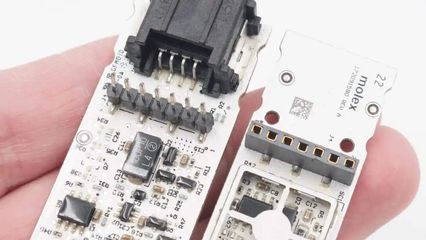 福特前裝1A1C雙口車載充電器PCB插座拆解報(bào)告 工藝與性能解析